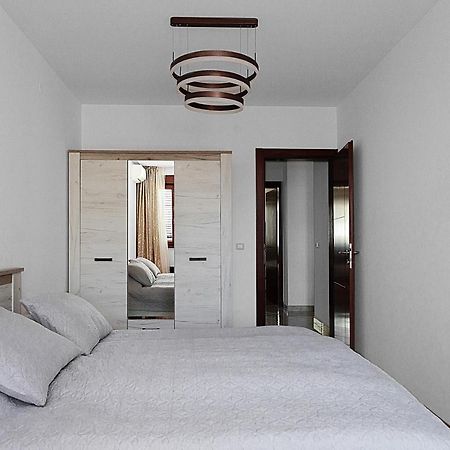 Three Bedroom Spacious Apartment Anatolia 부드바 외부 사진