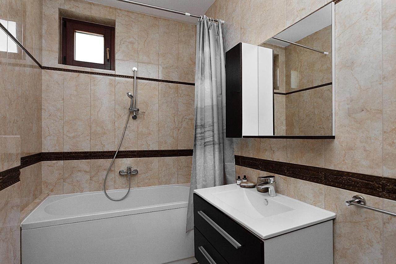 Three Bedroom Spacious Apartment Anatolia 부드바 외부 사진