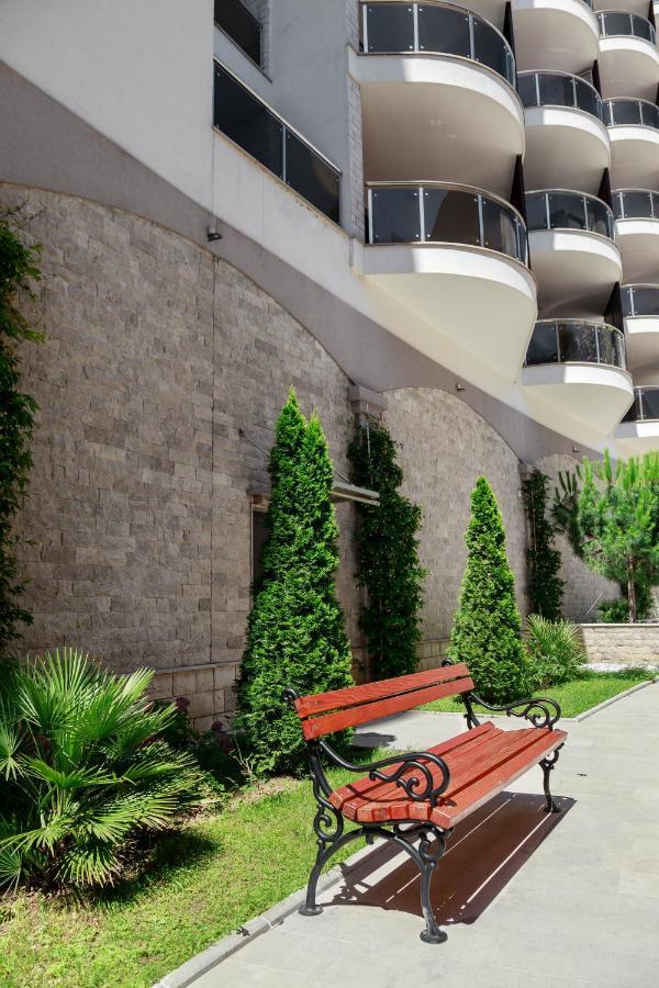 Three Bedroom Spacious Apartment Anatolia 부드바 외부 사진
