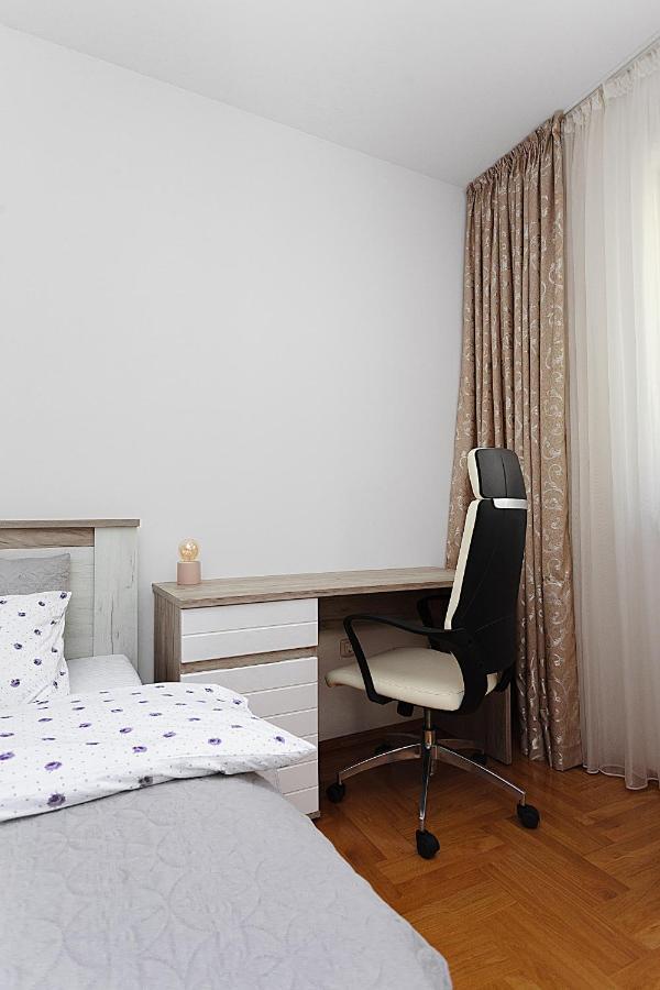 Three Bedroom Spacious Apartment Anatolia 부드바 외부 사진